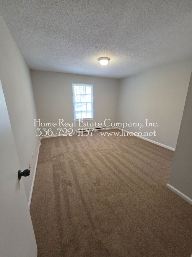 Photo - 4263 Mineral Ave