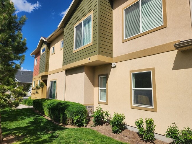 Photo - End Unit Townhome Available for Rent July 1st
