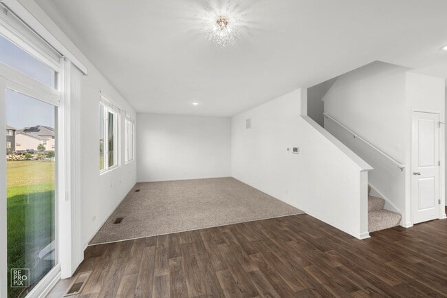 Photo - 714 Juniper St