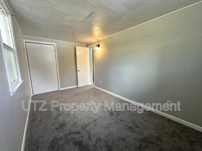 Photo - 1118 Jim Dot Dr