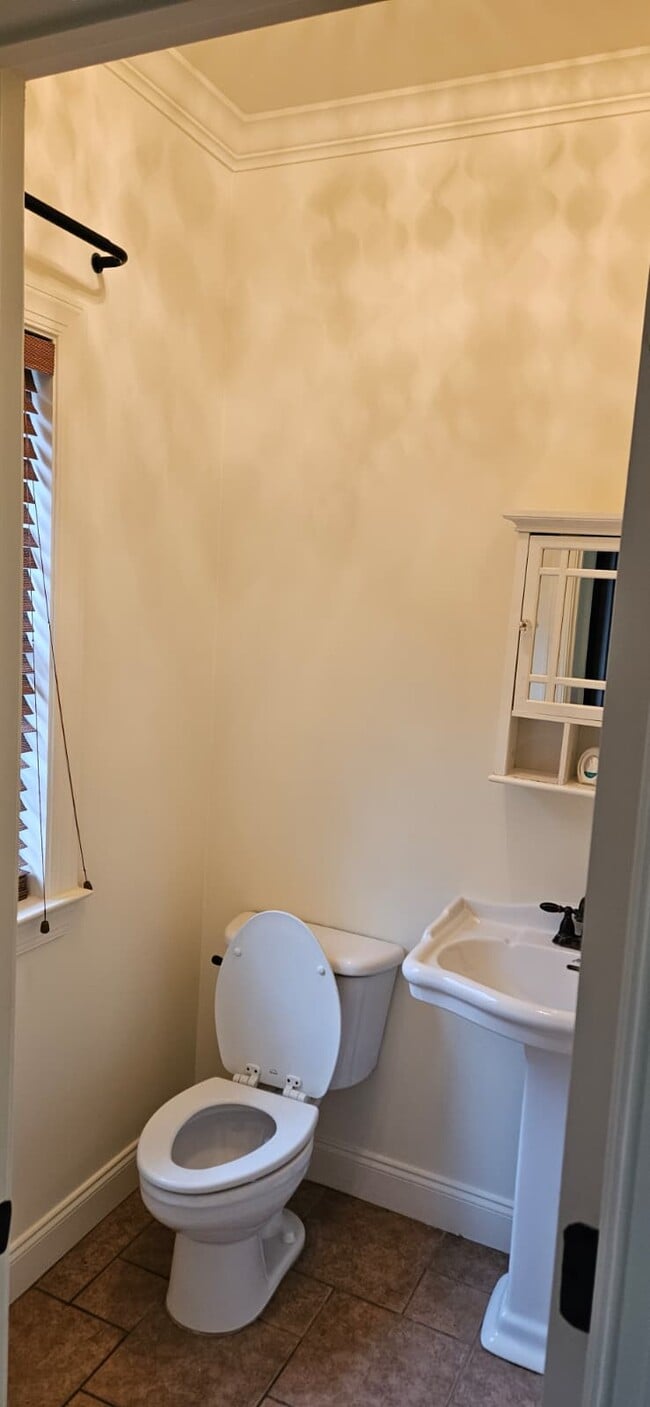 Photo - 344 Amber Ln