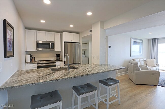 Photo - 2885 Palm Beach Blvd Unidad 502