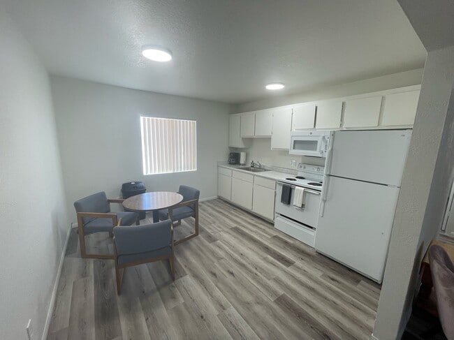 Photo - Mountain View