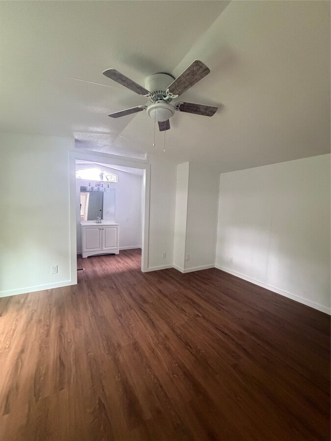 Photo - 104 Kyle Rd