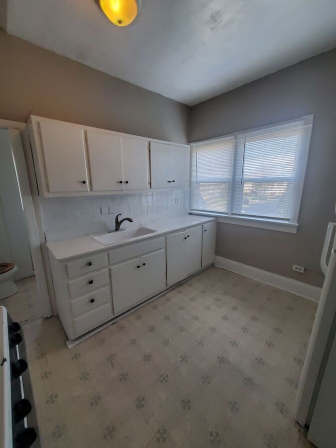 Photo - 1235 Michigan Ave Apartment Unit 4 - Upper Left