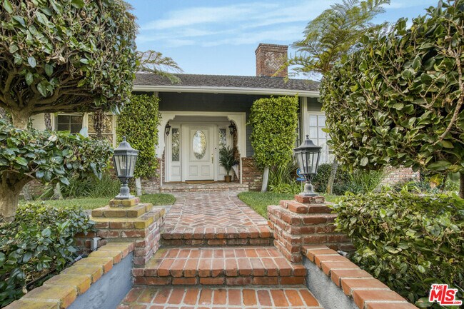 Photo - 3690 Crownridge Dr