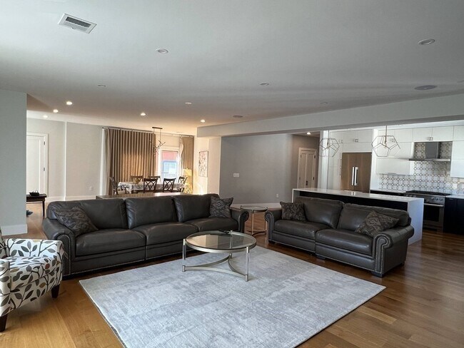 Photo - 75 Greenough St Unit 2
