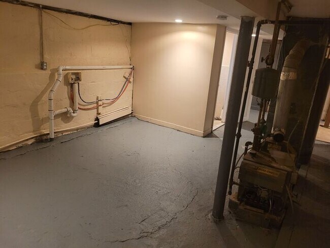 Photo - 24 Valley St