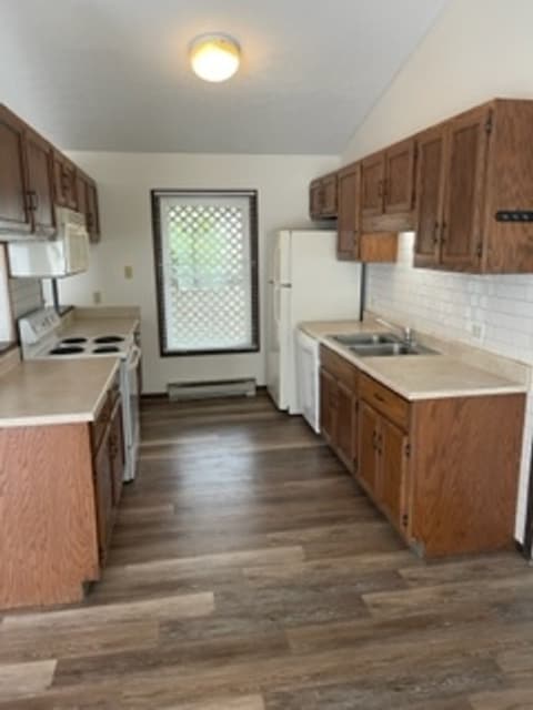 Photo - 1040 Salem Ct