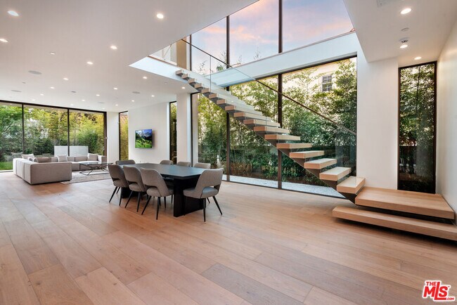 Photo - 6132 Maryland Dr