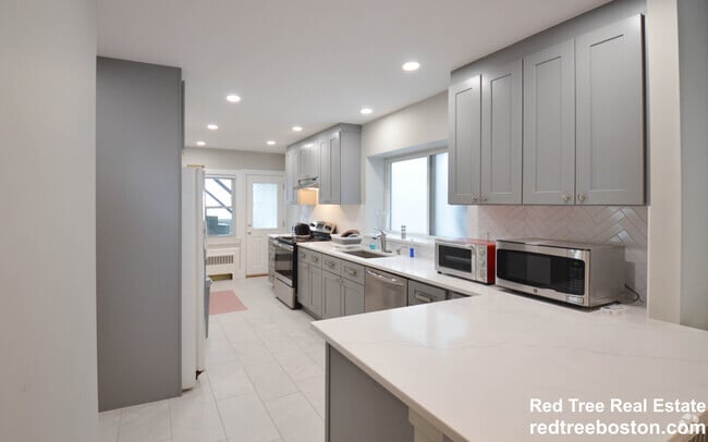 Building Photo - 142 Salisbury Rd Unit 1 Rental