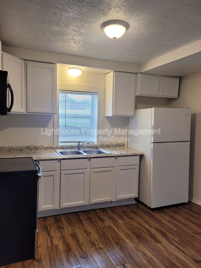 Photo - 2716 Nichols Rd Unit 3