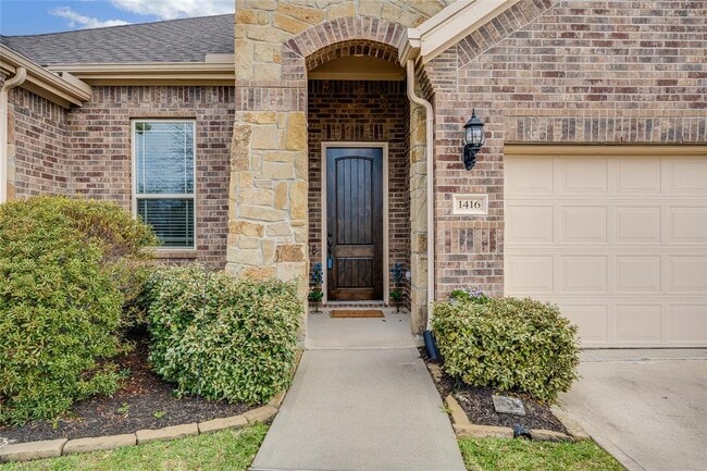 Photo - 1416 Bowen Dr Casa