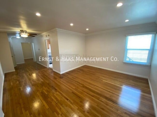 Photo - 5235 E The Toledo Unidad #C