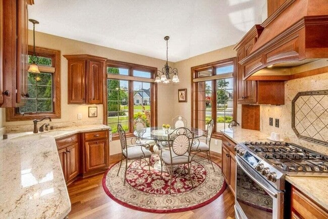 Photo - W162N5492 Westwind Dr