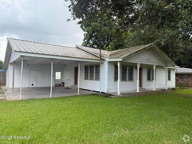 Building Photo - 129 E Broussard Rd Rental