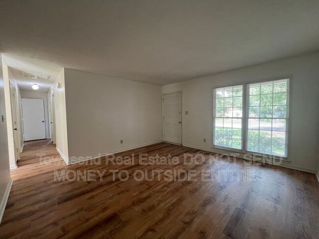 Photo - 2213 Stanton St