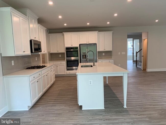 Photo - 150 Boxelder Dr