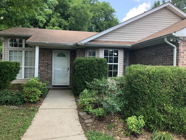 Photo - Very Nice 3 Bedroom Home in Hendersonville!