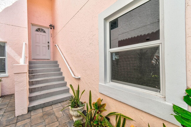 Photo - 4308 Fairway Dr N