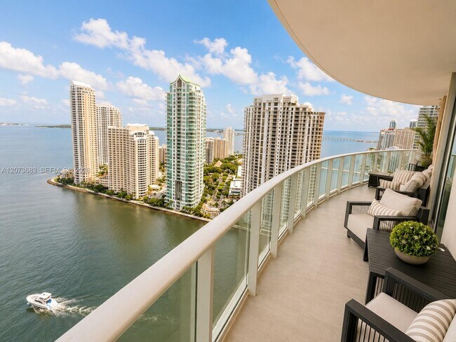 Photo - 300 S Biscayne Blvd Unidad T-2910