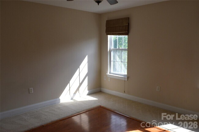 Photo - 6321 Park Creek Dr