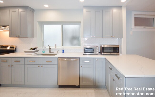 Photo - 142 Salisbury Rd Unit 1