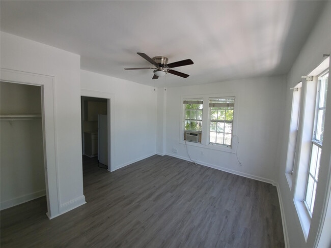 Photo - 236 NE 28th St Unit 5