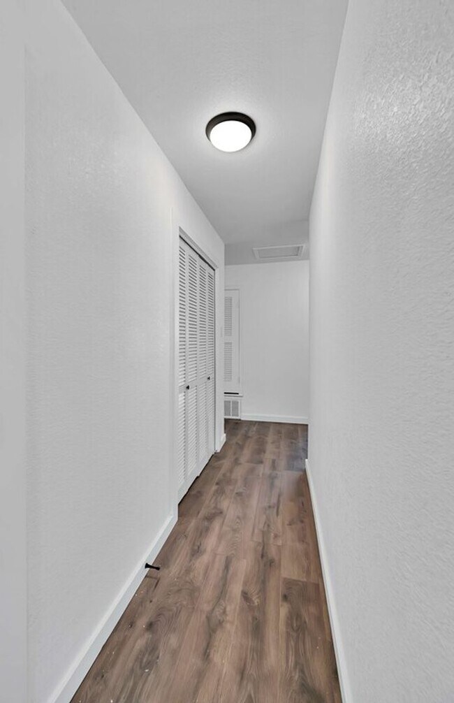 Photo - 5311 Tennyson Dr Unit 5311