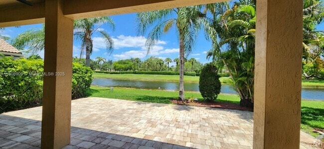 Building Photo - 872 Golden Cane Dr Rental