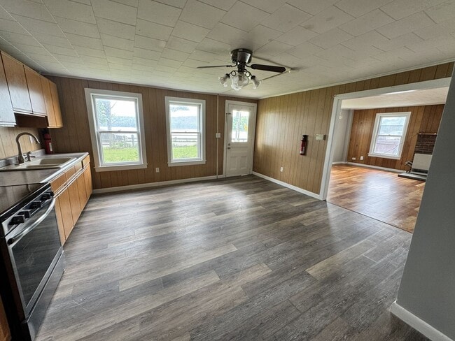 Photo - Spacious 3-Bedroom Lakeview Apartment – Milton, VT – Available Now Unit 101