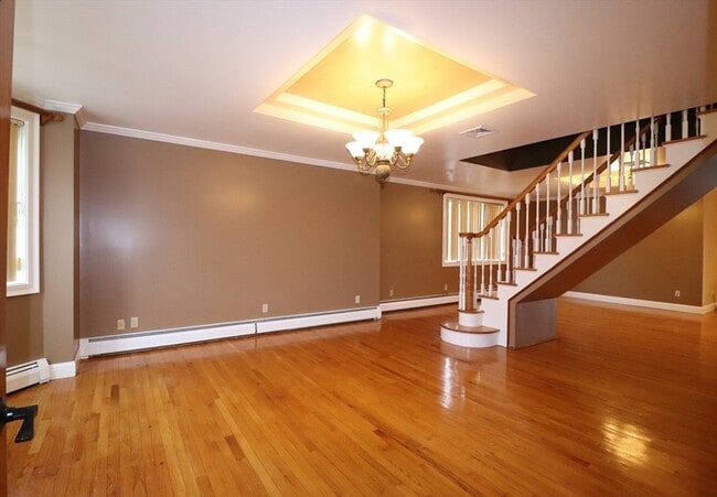 Photo - 484 Walnut St