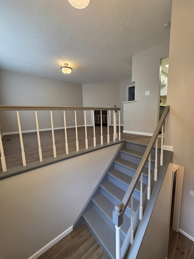 Entryway - 3000 Essington Dr