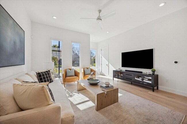 Photo - 1508 Redd St