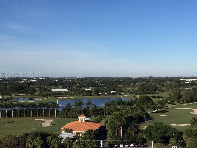 ¡Vistas al campo de golf! - 5252 NW 85th Ave Unidad 1110