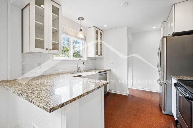 Photo - Spacious Home with Washer/Dryer and Centra...