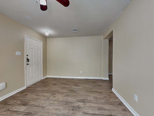 Photo - 13742 Clarks Fork Dr