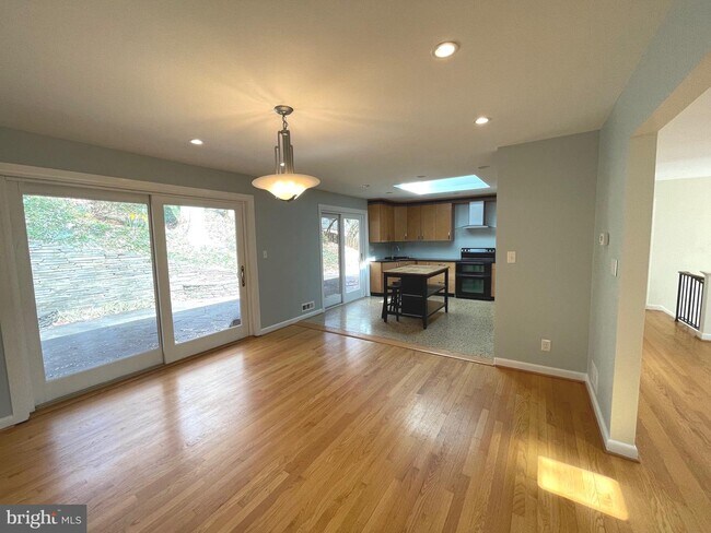Photo - 6362 Burton Cir
