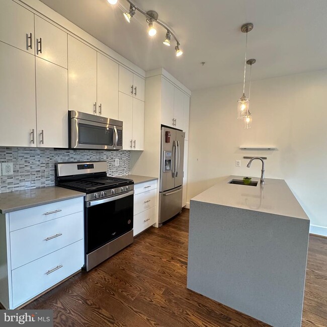 Photo - 1478 Harvard St NW Unit 3