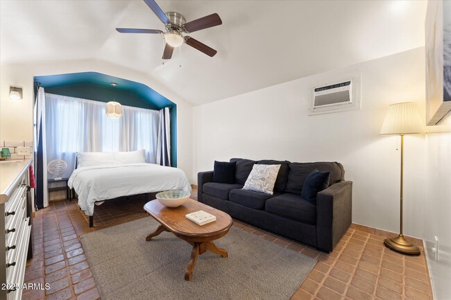 Photo - 2254 N 17th Ave