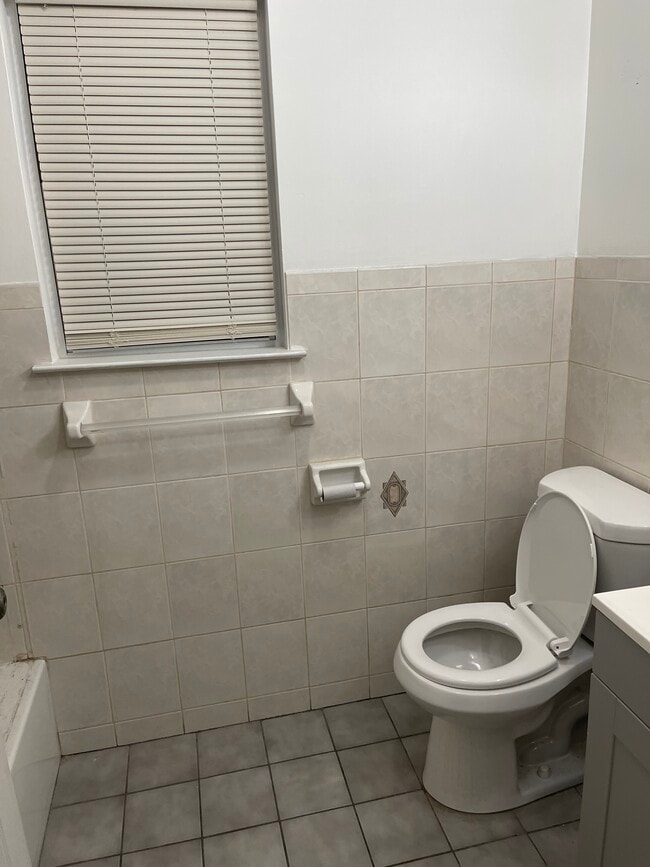 Photo - 613 S Park St Unit 2nd Floor