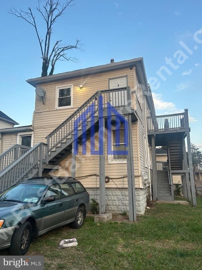 Building Photo - 3900 Garrison Blvd Unit 3