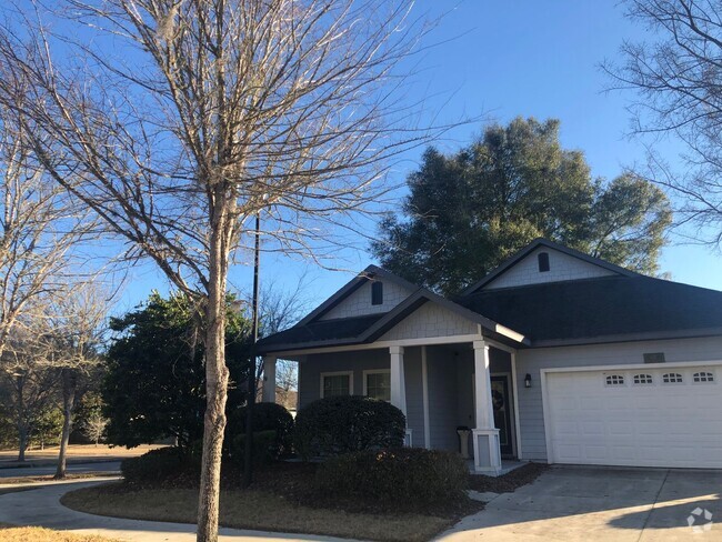 Building Photo - Longleaf corner lot home!  Look!!