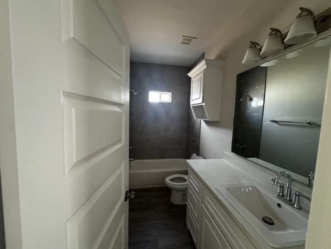Photo - 1618 Playa Dr
