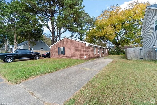 Building Photo - 2510 Arkansas Ave Unit A Rental