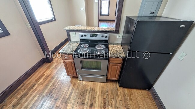 Photo - MainStN446 Unit 2
