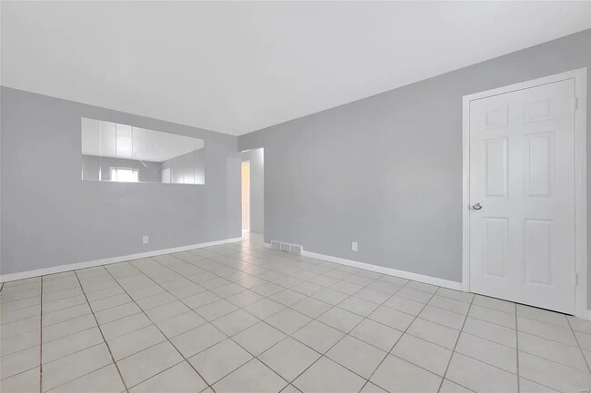 Photo - 11836 Criterion Ave