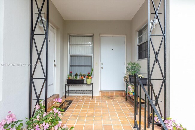 Photo - 221 Antiquera Ave Unit 3