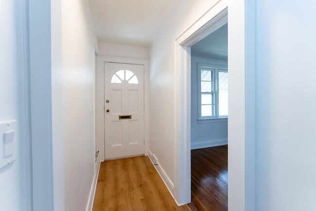 Photo - Charming Home in the Heart of Old South – Walk to Wortley Village!