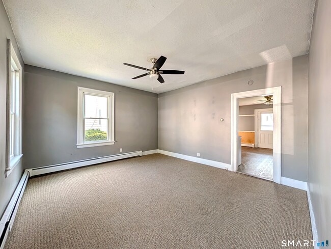 Photo - 104 Elm St